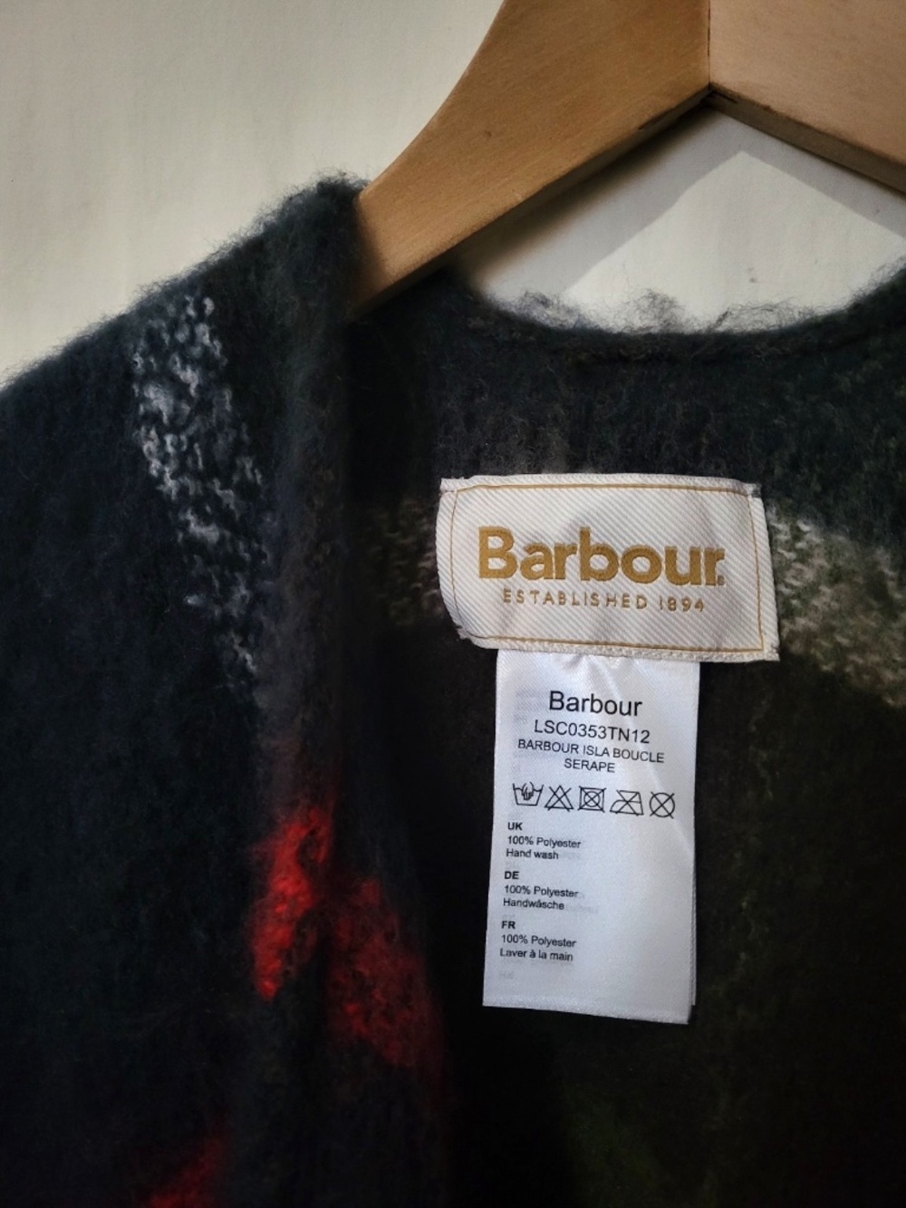 Unworn Barbour Isla Boucle Serape in Tartan Multi - Picture 7 of 9
